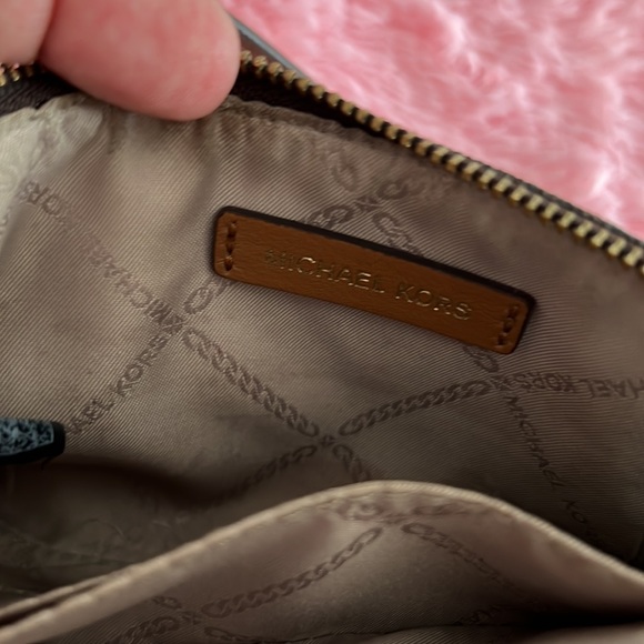 Michael kors Wristlet  Brown with Mk monogram - Picture 4 of 10